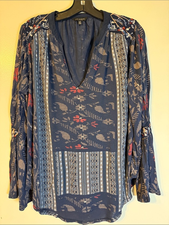 Lucky Brand Tops - Lucky Brand Navy Blue Patterned V-Neck Tunic with Red Accents